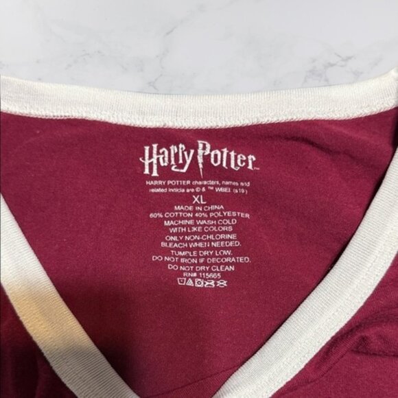 Harry Potter Hogwarts Women's XL Tank Top - Picture 2 of 3